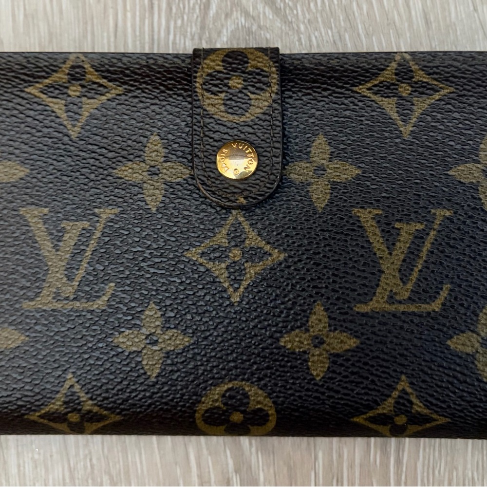 Louis Vuitton Vintage Malletier Wallet